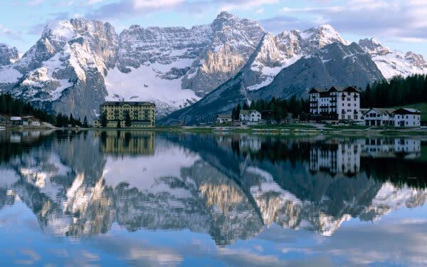 11. Lake Misurina, Italy